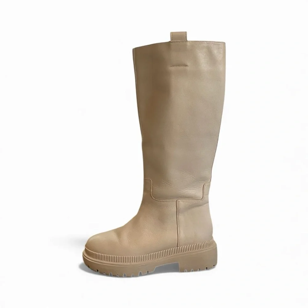 Cream Knee-High Minimalist Leather Boots by H&M Premium Chunky Rubber‎ Sole 8